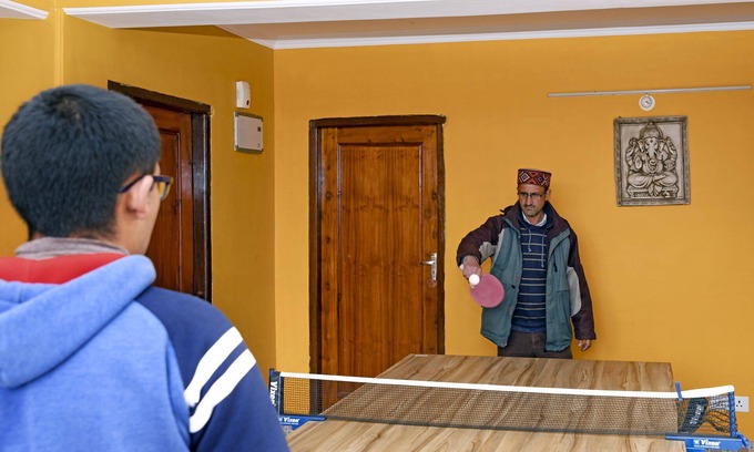 Shimla House | Cozy LivingStone Hackett Stayz Double Bedroom with Kitchen