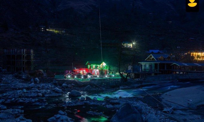 Banjar Resort | Guest Rated: LivingStone Village Stay in Scenic Tirthan Valley