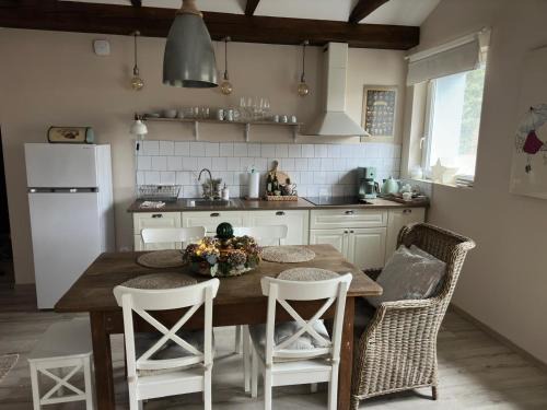 Podcetrtek Apartment | Discover LizMari: Pet-Friendly Oceanfront Paradise