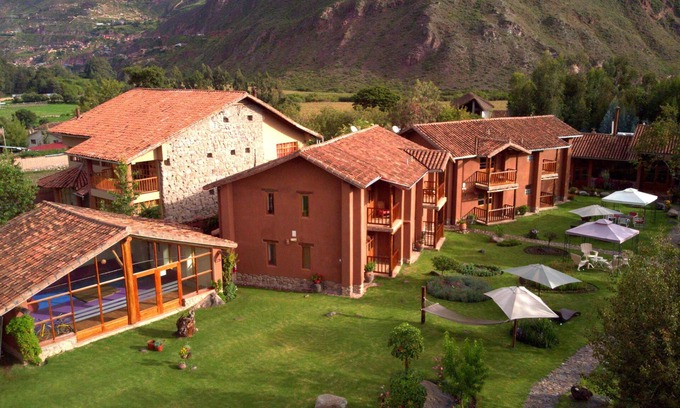 Urubamba Hotel | Discover Lizzy Wasi: Family-Friendly Hotel with Spa Access