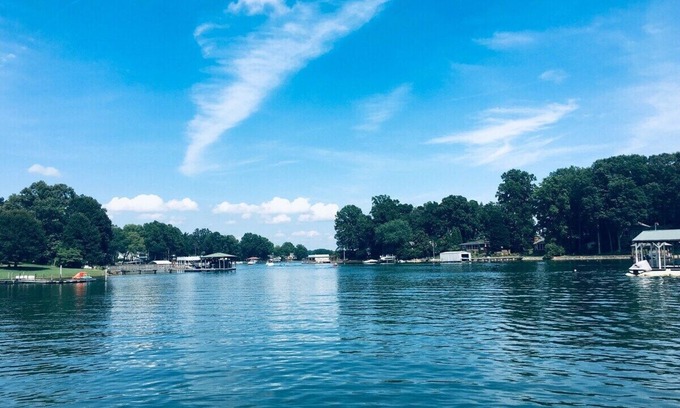 Westport House | Discover LKN Waterfront: Golf, Hot Tub & Family-Friendly Suites