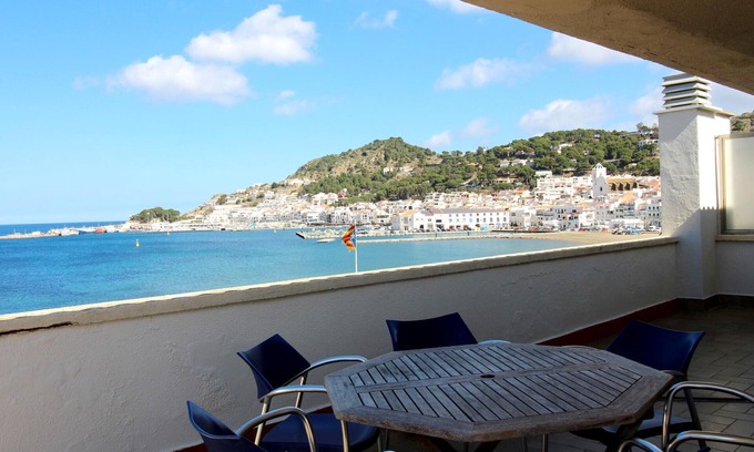 Port de la Selva Apartment | Inviting Apartment El Port de la Selva for 6 Guests
