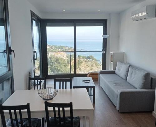 Llanca Apartment | Stunning Llançà Oceanfront Apartment with Pool & Views