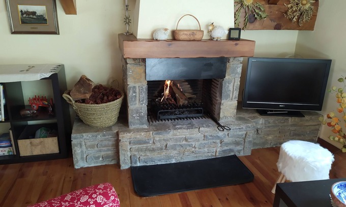 Alt Aneu Apartment | Discover Llar al Pirineu: Scenic Lake Views & Spa Retreat