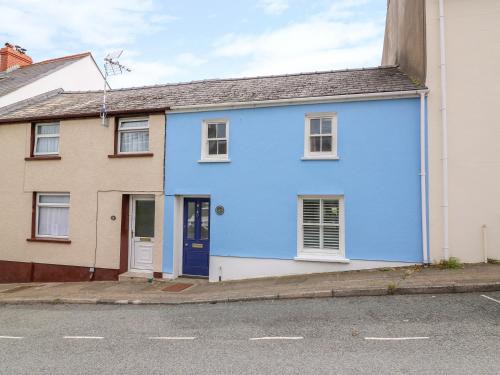 Fishguard House | Discover Llety: 4-Star Pet-Friendly Retreat with High Ratings