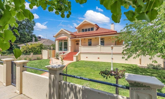 Echuca House | Llewoh on Crofton Sum