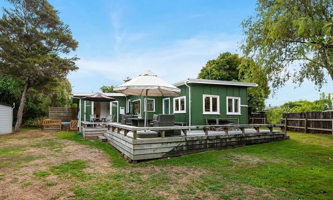 Taupo District House | Family-Friendly Llieno - Lake Taupo Holiday Home Awaits