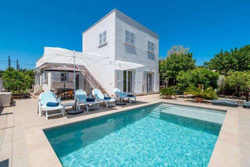 Sa Font Seca House | Discover Lliris 29: Family-Friendly Hotel with Kitchenette