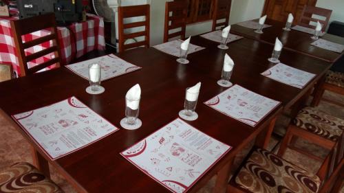 Pahala Maragahawewa Hotel | Pet-Friendly LLT Tourist Inn with Safari Jeep Adventures