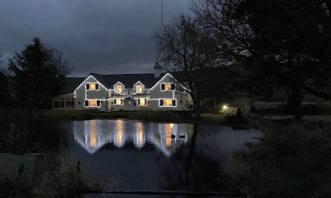 Rhydlydan Bed & Breakfast | Eco-Friendly Retreat at Llwyn Onn Guest House - 10/10 Rated