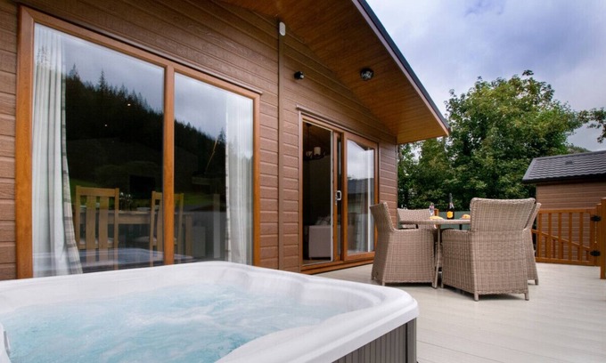 Gwynedd- Snowdonia House | Llyn Brenig Lodge - Two Bedroom House, Sleeps 4