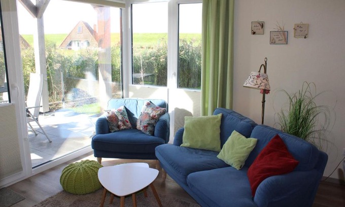 Wremen Apartment | Experience Oceanfront Comfort at LM 9-1-1 Ferienwohnung