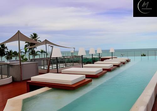 Cabo Branco Apartment | Oceanfront LM Setai Yacht: 4-Star Family-Friendly Retreat