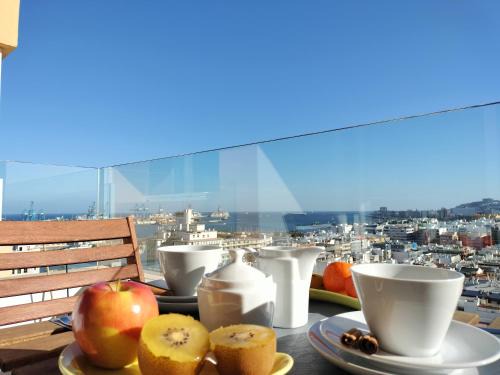 Las Palmas de Gran Canaria Apartment | Discover LMCM Canteras: Oceanfront Paradise for Families