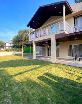 Mahabaleshwar Villa | Inviting LNT Villa with Pool and Family-Friendly Amenities