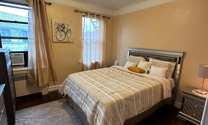 Fordham Apartment | Discover Comfort in the Heart of the Bronx, Pet-Friendly Stays