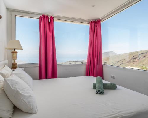Vilaflor Apartment | Mountain Escape: Vista Bonita Atico with Oceanfront Views