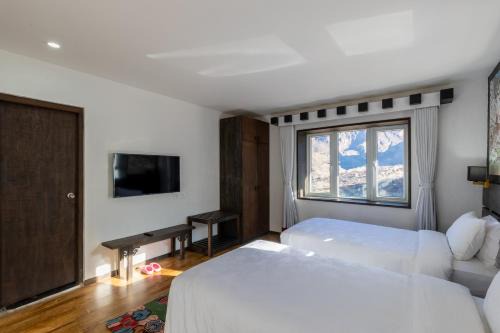 Mustang Resort | Pet-Friendly Lo Mustang Himalayan Resort with Breakfast