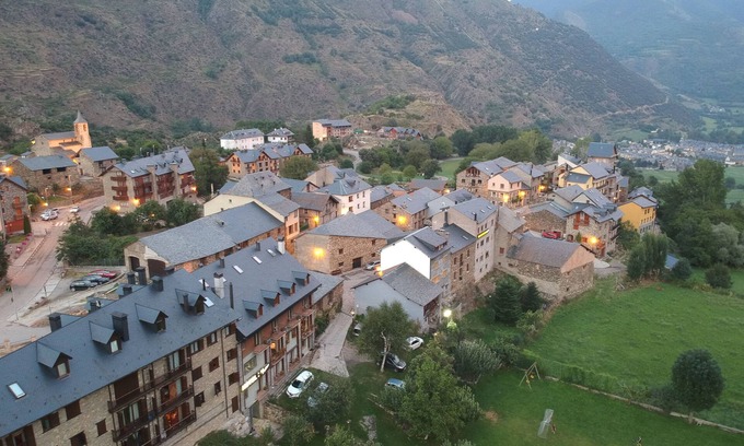 Alt Aneu Hotel | Guest Rated 10/10 at Lo Paller with Spa & Restaurant