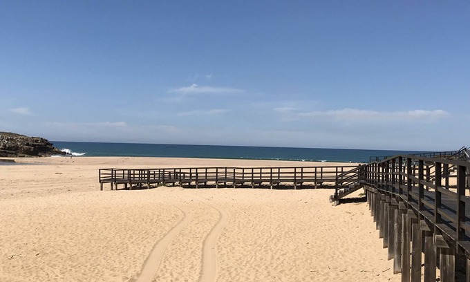 Mafra House | Relax at LO Surfcamp Ericeira with Kitchen & Breakfast Options
