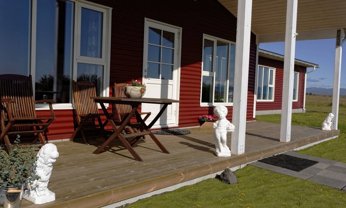 Rangarþing ytra House | Experience Unmatched Comfort at Loa's Nest Guesthouse