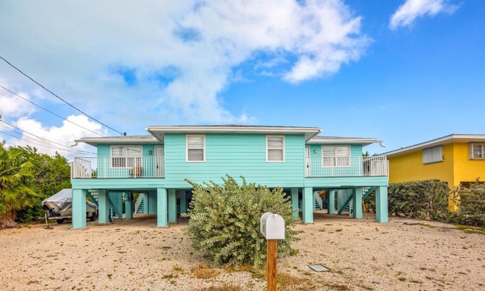 Marathon House | Discover Lobster Lodge & Manatee Manor: Pet Friendly Retreat