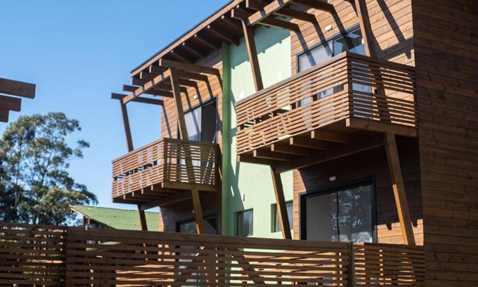 Praia do Rosa Cabin | Relax at Local da Lagoa Chalés e Lofts with Ocean Views