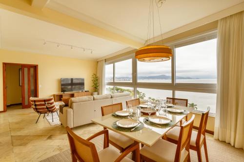 Centro Apartment | Prime Location at Beiramar Norte - Family Friendly Stay