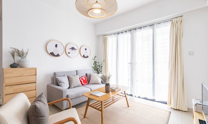 Xiangzhou District Apartment | Comfortable Locals Boutique Apartment near Huafa Plaza