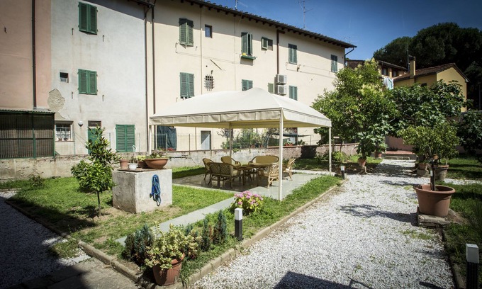 Pistoia House | Discover Locanda dei Fiori: Family-Friendly with Dining