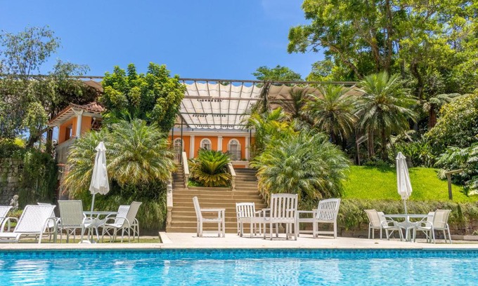 Fazenda Inglesa Hotel | Experience Oceanfront Comfort at Locanda della Mimosa