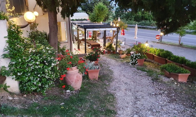 Narni House | Inviting Locanda Fosca Umbra: Family-Friendly with Restaurant