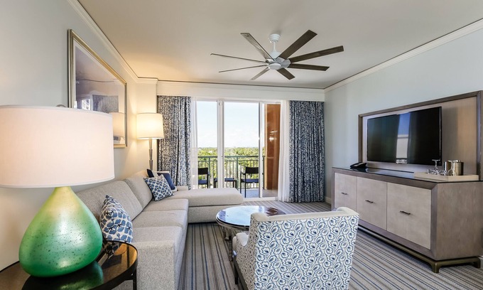 Key Biscayne Hotel | Experience Ritz-Carlton Key Biscayne: Oceanfront Suite Awaits
