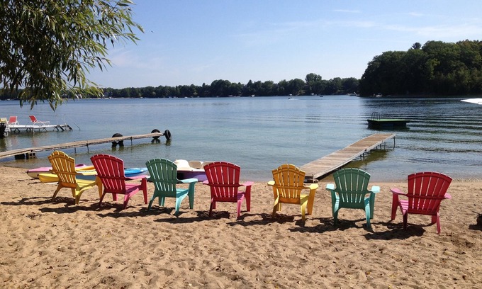 Traverse City Cottage | Beautiful Stay on Silver Lake with Breathtaking Views