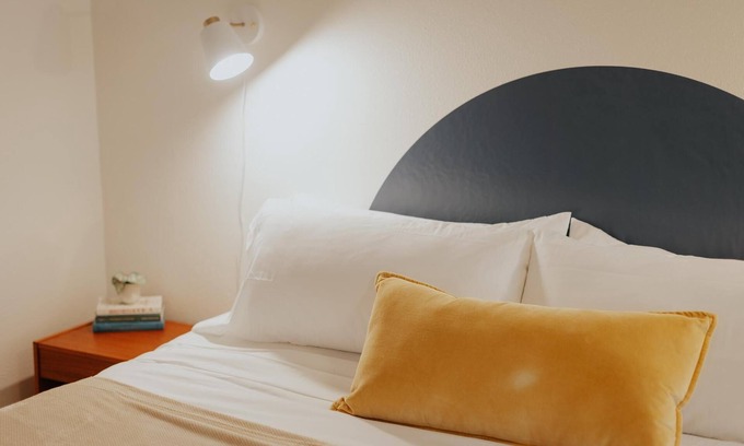 Gold Hill Apartment | Riverside King Suite: Pet-Friendly Stay with Breakfast