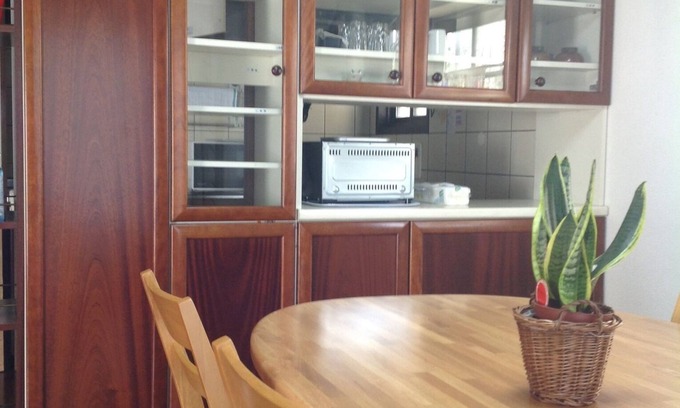 Shimo-yoshida House | Central Fujiyoshida Haven with Breakfast & Family-Friendly Perks