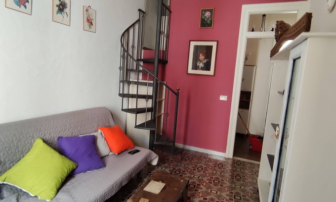 Trapani City Centre Apartment | Historic Downtown Retreat: Pet and Child Friendly Stay