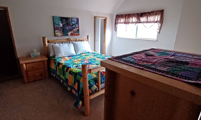 Susanville House | Serene Getaway on Eagle Lake with Pool and Breakfast