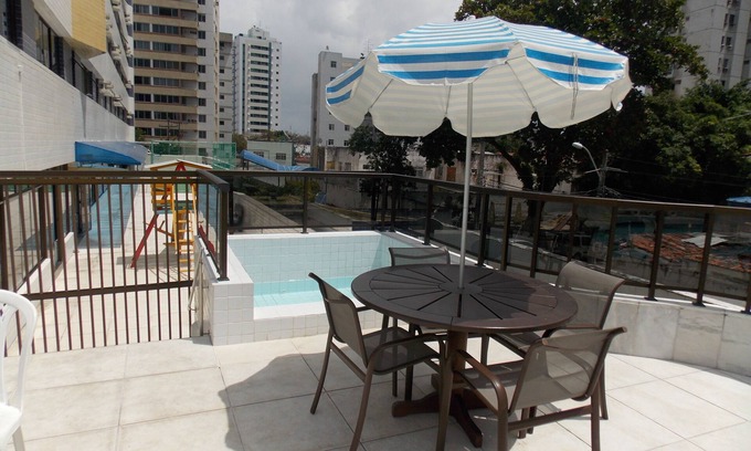 Boa Viagem Apartment | Prime Location in Boa Viagem with Pool and Spa Access