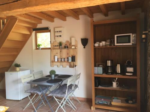 Bellancourt Apartment | Cozy Duplex Near Bay of Somme with Wheelchair Access