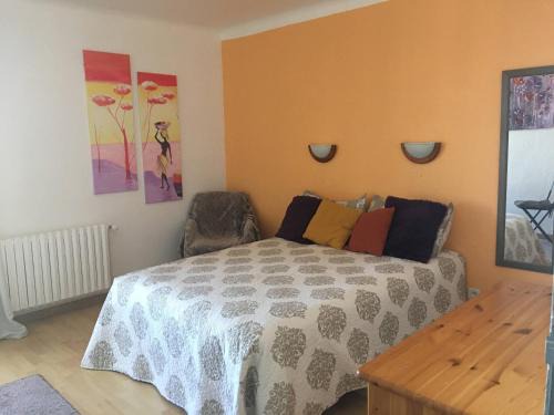 Le Bourg House | Family-Friendly Retreat at Grands Buffets Narbonne