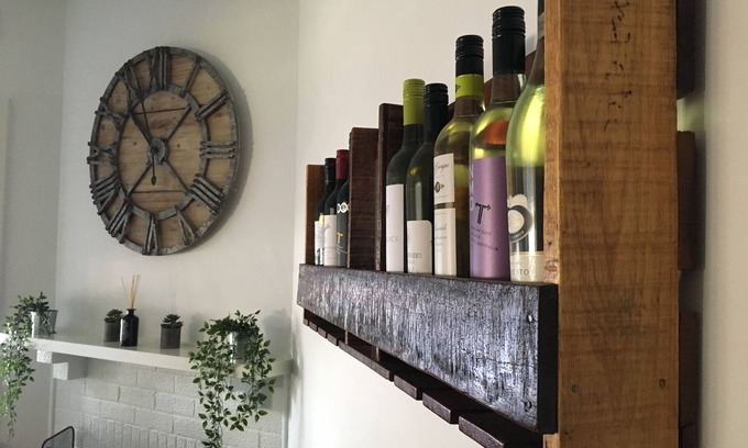 Keith Bed & Breakfast | Ideal Location with Pool, Breakfast & Family-Friendly Perks