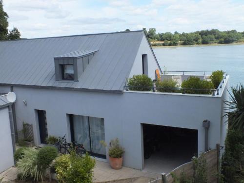 Vannes House | Oceanfront Retreat: Rated 9.4/10 with Pet-Friendly Amenities
