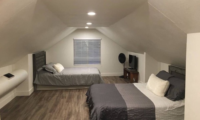 Southside House | Prime Location! Inviting Home Near Downtown & NAU