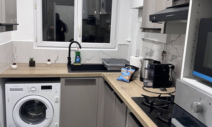 Boissy-Saint-Leger Apartment | Family-Friendly Stay at Location Meublee Courte Duree