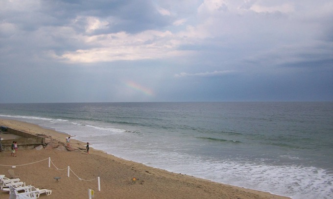 Misquamicut House | Beachfront Escape: Experience Misquamicut's Best Location