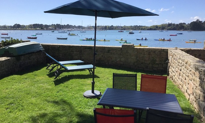 Finistere Apartment | Idyllic Oceanfront Retreat at Île Tudy: Guest Rated 10/10