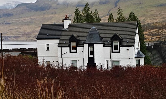 Morvern Peninsula Bed & Breakfast | Discover Loch Arklet House: Child-Friendly & Wheelchair Accessible