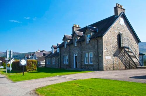 Fort Augustus House | Welcoming Loch Ness Guest House with Family-Friendly Amenities