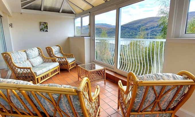 Kinloch Rannoch Villa | Pet-Friendly Highland Lodge at Loch Rannoch Retreat